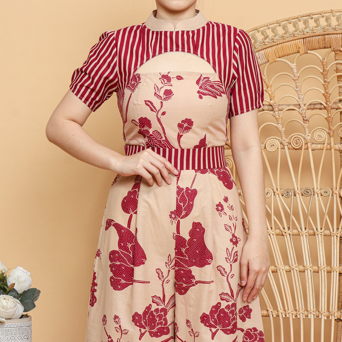 Jumpsuit Resik Cream Red Flower