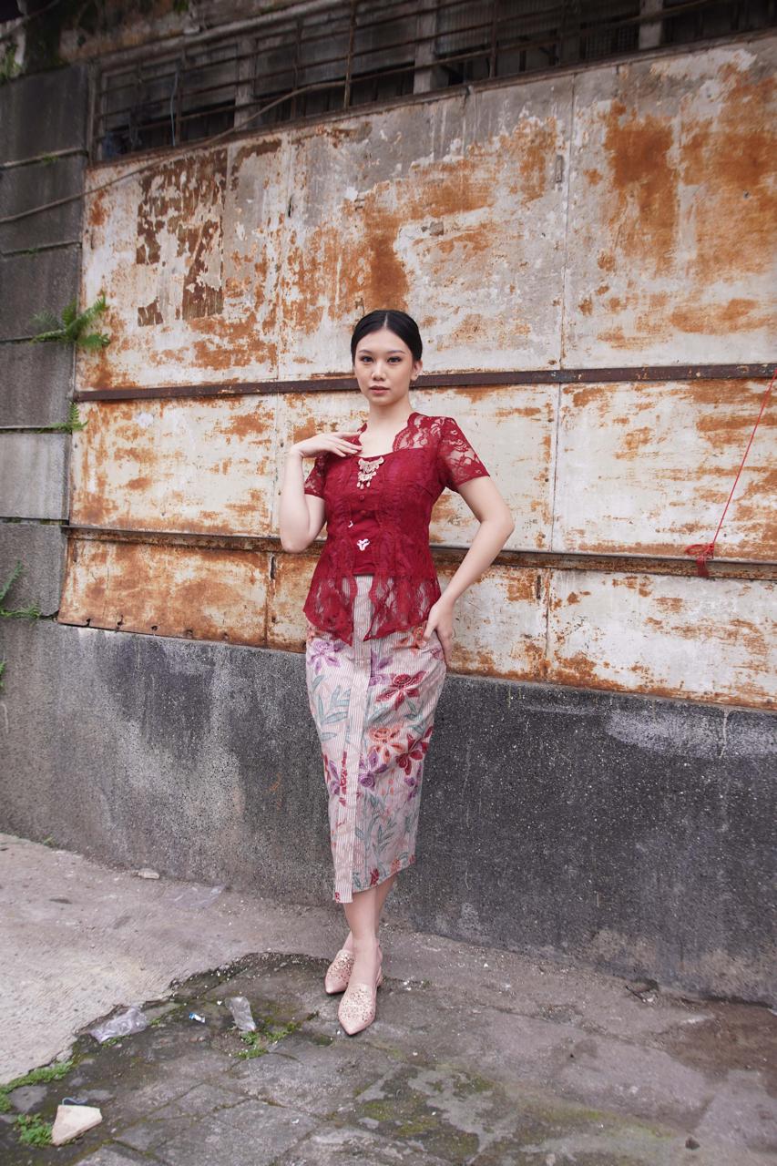 Set Kebaya Drupadi Red